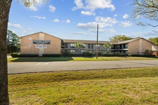 320 E 4th Street 106, Arlington, TX 76010