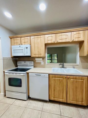 611 Racquet Club Road 1, Weston, FL 33326