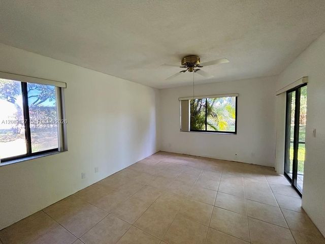 611 Racquet Club Road 1, Weston, FL 33326