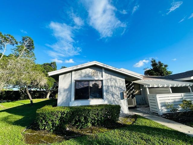 611 Racquet Club Road 1, Weston, FL 33326