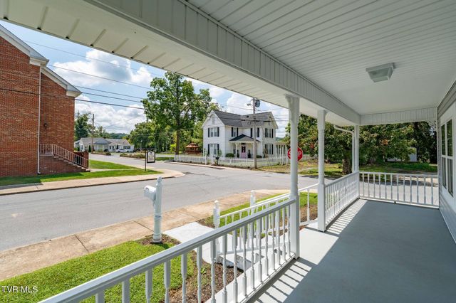 701 1st Street, Elizabethton, TN 37643