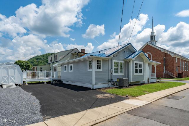 701 1st Street, Elizabethton, TN 37643