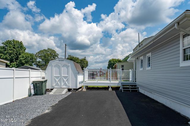 701 1st Street, Elizabethton, TN 37643