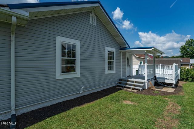 701 1st Street, Elizabethton, TN 37643
