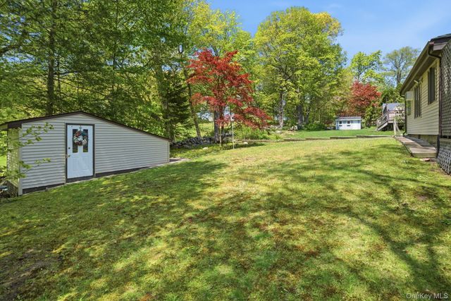 16 Sunset Place, North Salem, NY 10560