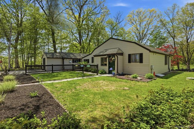 16 Sunset Place, North Salem, NY 10560