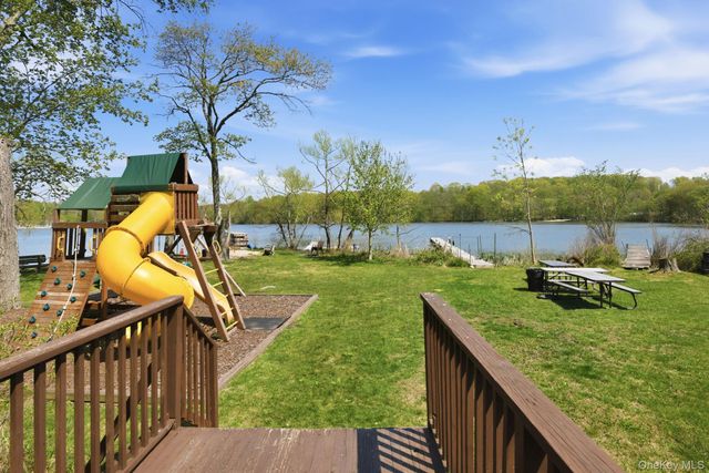 16 Sunset Place, North Salem, NY 10560