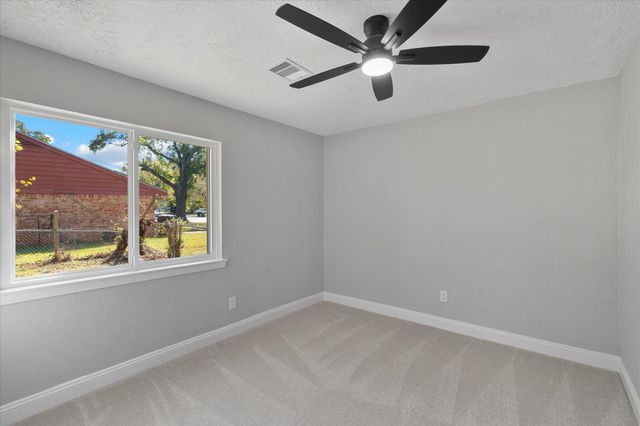 5531 Elm Tree Drive, Houston, TX 77048