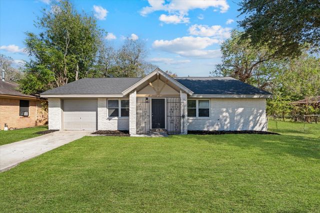 5531 Elm Tree Drive, Houston, TX 77048