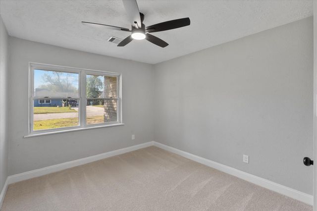 5531 Elm Tree Drive, Houston, TX 77048