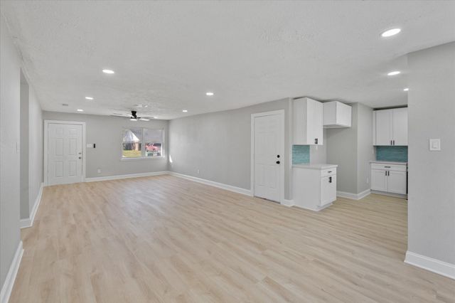 5531 Elm Tree Drive, Houston, TX 77048