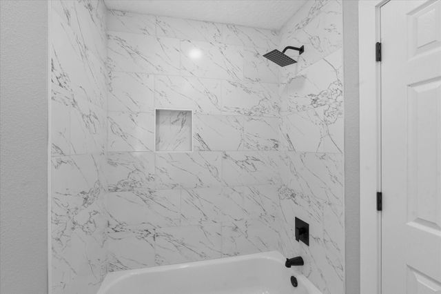 5531 Elm Tree Drive, Houston, TX 77048