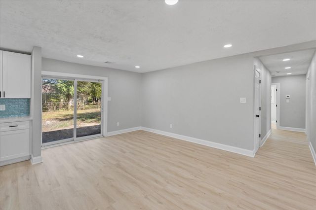 5531 Elm Tree Drive, Houston, TX 77048