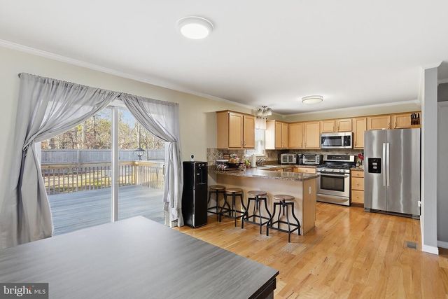 22 DOLPHIN CIR W, Bayville, NJ 08721