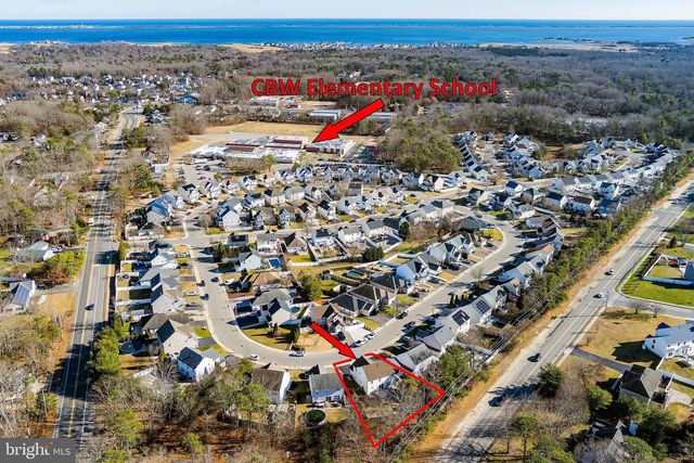 22 DOLPHIN CIR W, Bayville, NJ 08721