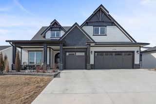 6008 NE Briarwood Drive, Ankeny, IA 50021