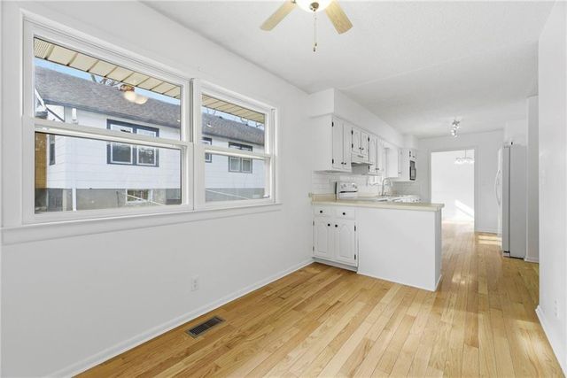 3815 W 73rd Terrace, Prairie Village, KS 66208