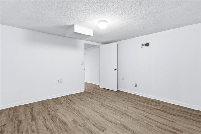 3815 W 73rd Terrace, Prairie Village, KS 66208