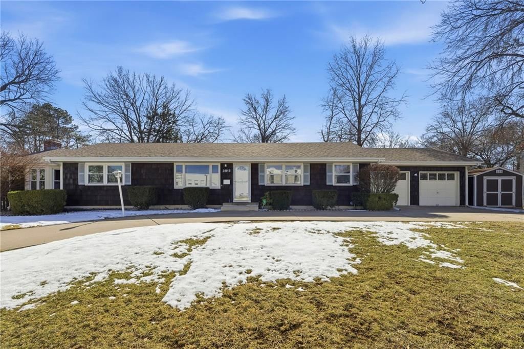 3815 W 73rd Terrace, Prairie Village, KS 66208