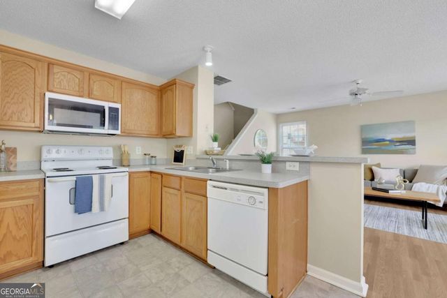 309 Fox Overlook, Woodstock, GA 30188