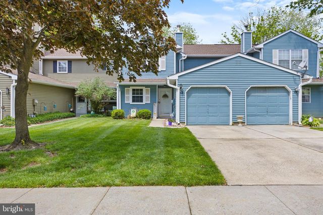12 PLYMOUTH CT, Bordentown, NJ 08505