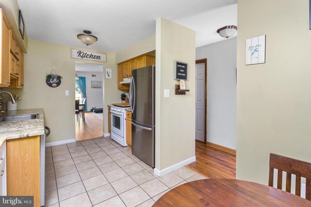 12 PLYMOUTH CT, Bordentown, NJ 08505