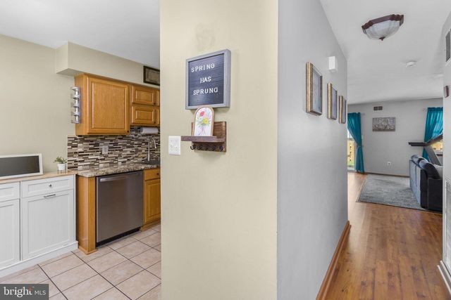 12 PLYMOUTH CT, Bordentown, NJ 08505