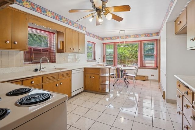 1214 Hull Terrace, Evanston, IL 60202