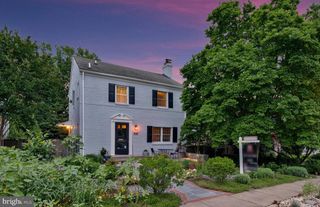 917 26TH STREET, Arlington, VA 22202