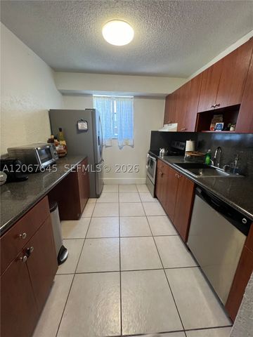 458 SW 10th St 4, Miami, FL 33130