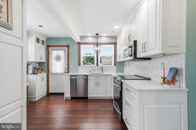 160 PITMAN AVE, Pitman, NJ 08071