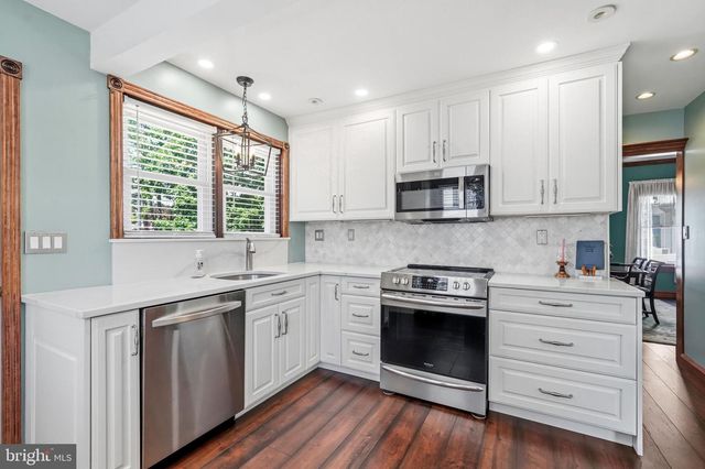 160 PITMAN AVE, Pitman, NJ 08071