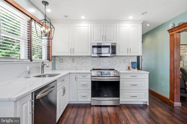 160 PITMAN AVE, Pitman, NJ 08071