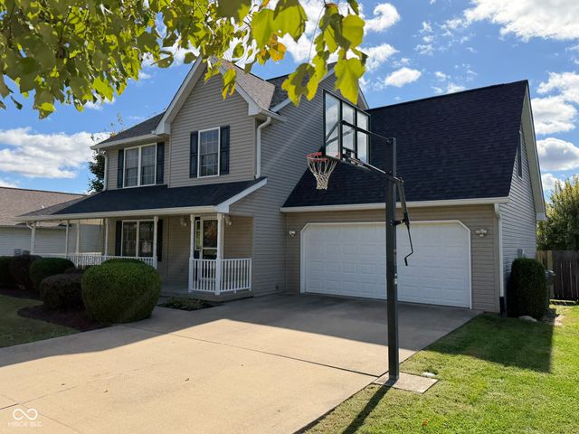 7205 W Prominence Point, Bloomington, IN 47404