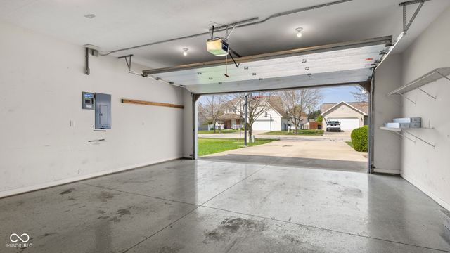 7205 W Prominence Point, Bloomington, IN 47404