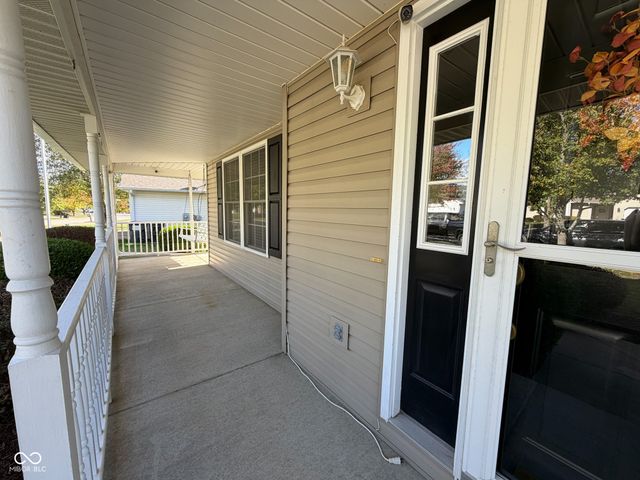 7205 W Prominence Point, Bloomington, IN 47404