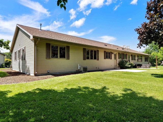 3707 Limestone Court, Sheboygan, WI 53083