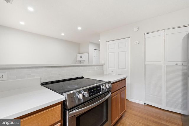 15711 AMBIANCE DR, North Potomac, MD 20878