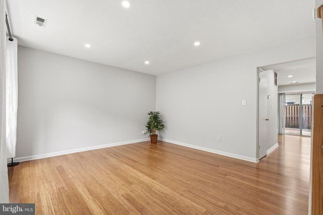 15711 AMBIANCE DR, North Potomac, MD 20878