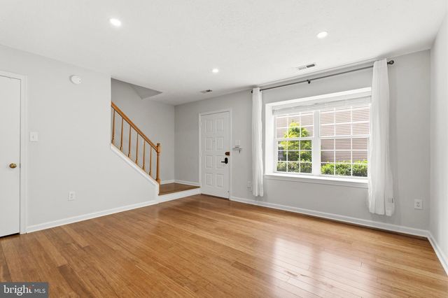 15711 AMBIANCE DR, North Potomac, MD 20878