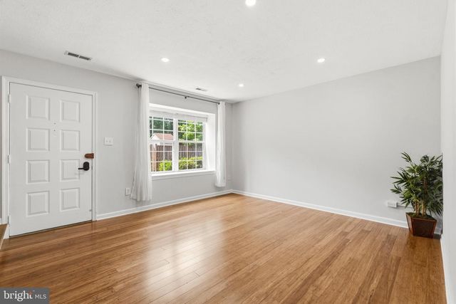 15711 AMBIANCE DR, North Potomac, MD 20878