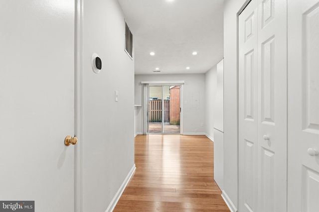 15711 AMBIANCE DR, North Potomac, MD 20878