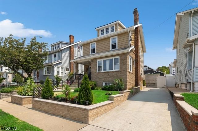 18 Newell Pl, North Arlington Boro, NJ 07031