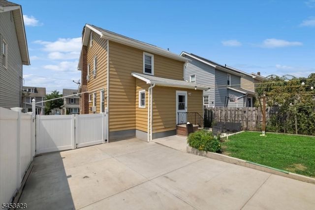 18 Newell Pl, North Arlington Boro, NJ 07031