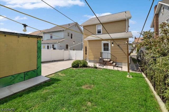 18 Newell Pl, North Arlington Boro, NJ 07031