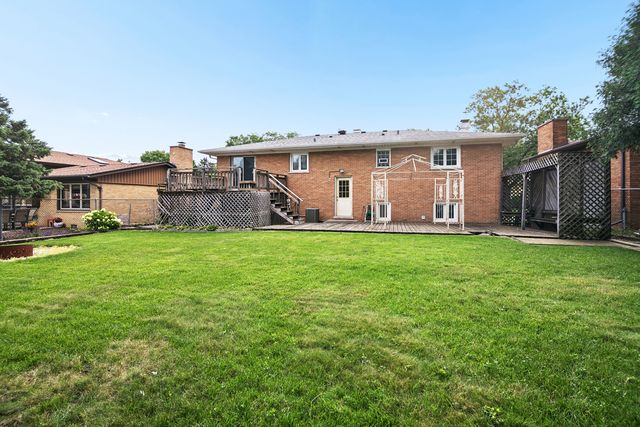 15120 Willow Lane, Oak Forest, IL 60452