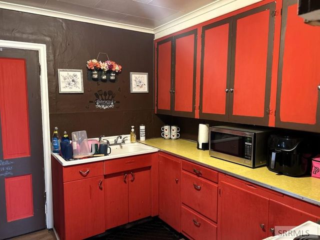 407 Lena Street, Salmon, ID 83467