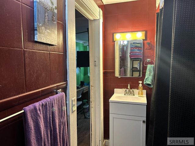 407 Lena Street, Salmon, ID 83467