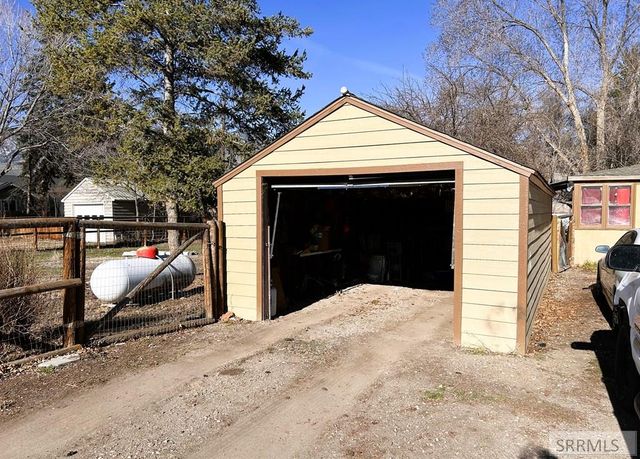 407 Lena Street, Salmon, ID 83467