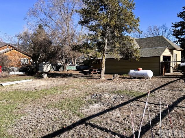 407 Lena Street, Salmon, ID 83467